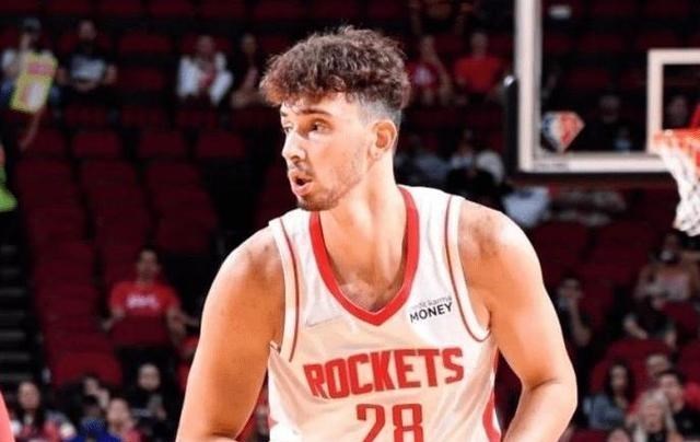 二哥 2首轮换来15+12猛将！火箭交易又赚了！