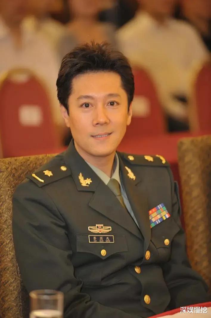 蔡国庆|蔡国庆老婆照片被扒，长相非常漂亮，难怪那英当年被拒绝！