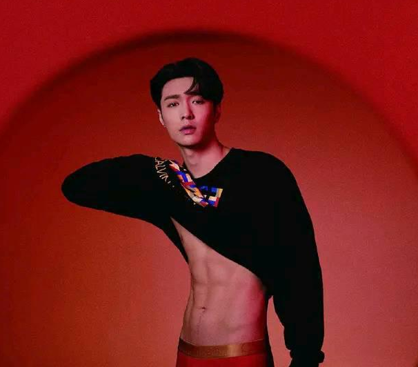 张艺兴|“自以为自己很帅，却被现实打脸”的男星，最后一位辣眼睛