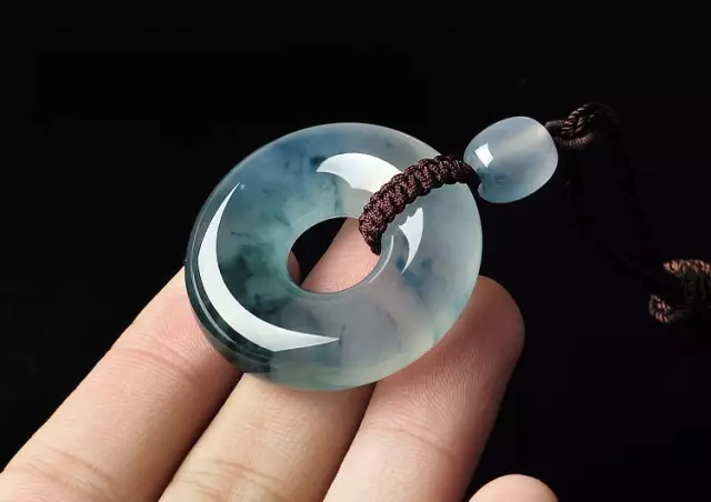 翡翠|80000元和800元的翡翠有啥区别