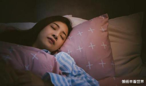 |又一冷门职业兴起，狂打“擦边球”，有人靠它月入三万