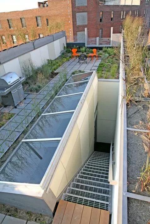 顶楼不招人喜欢？凿个天窗入口，独享大露台，生活美滋滋！