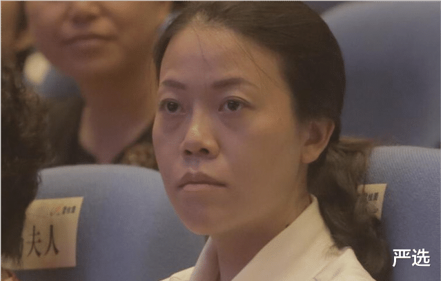 严选 她坐拥财富2150亿，身价相当2个王健林，现在靠地球仪又赚上百亿
