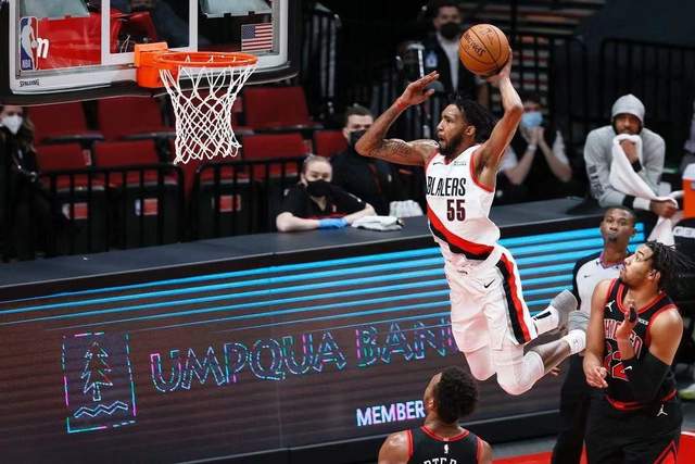 湖北 三方交易达成！突如其来的没有任何征兆！利拉德终于迎来好消息！