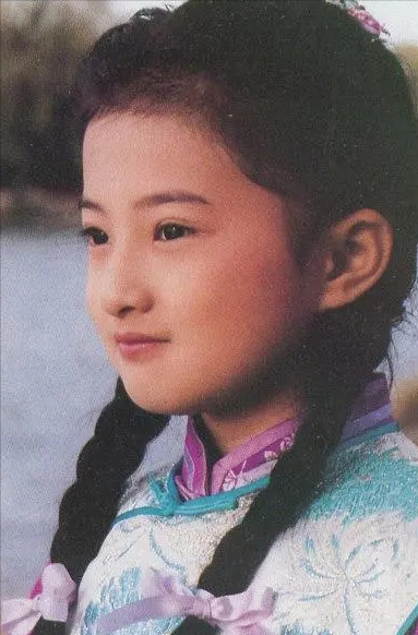 金铭|因“小婉君”爆红，撒贝宁曾发誓娶她，为何41岁至今未婚？