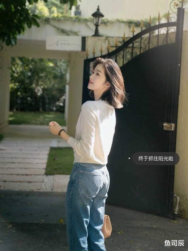 鱼司辰|风头正火的针织衫，搭配上牛仔裤还可以这么时髦？高级又优雅