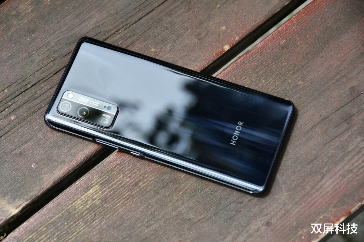 华为鸿蒙系统|麒麟990+OLED超曲屏+鸿蒙系统，跌至3599元，华为P50首当其冲