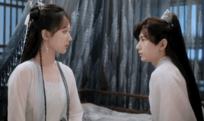 成毅|杨紫成毅沉香如屑腻歪戏份太代感！应渊白发帝君气质略胜东华！