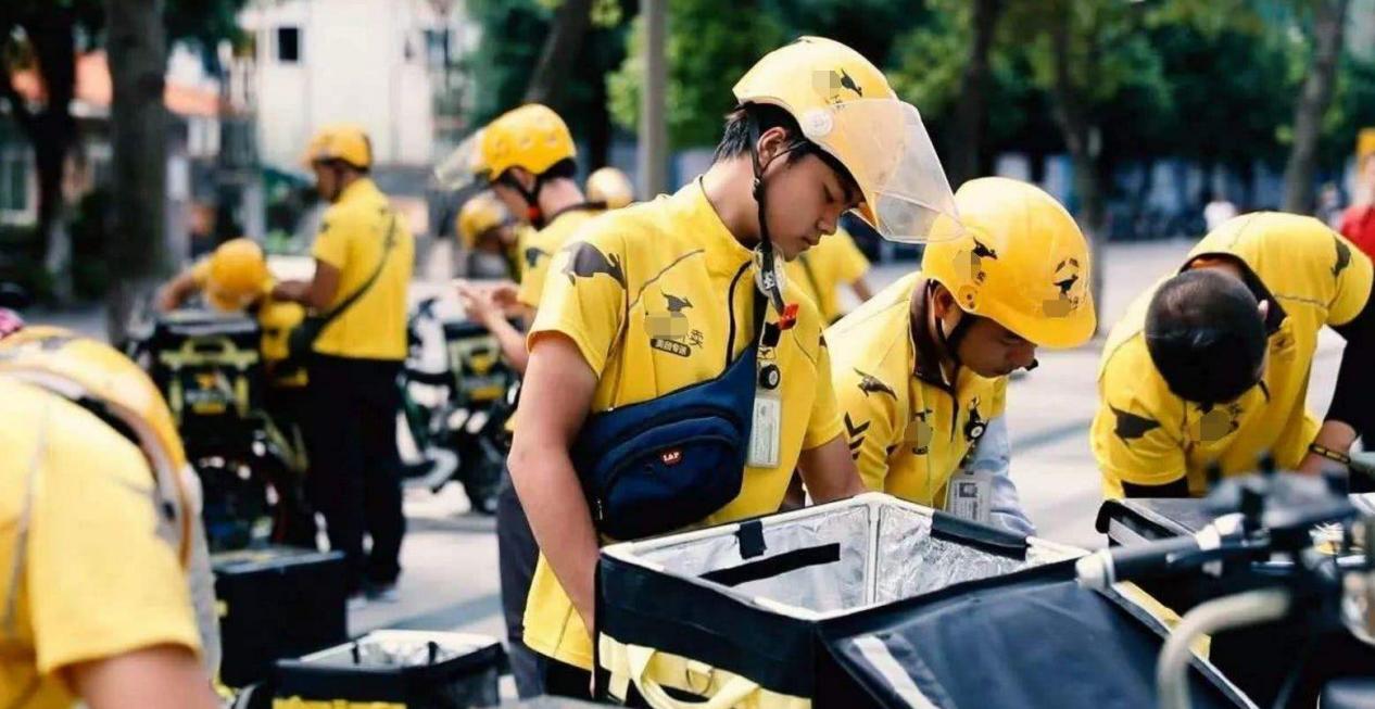 工人|2大行业出现“招工难”，月薪2万90后却不愿干，马云一语道破原因