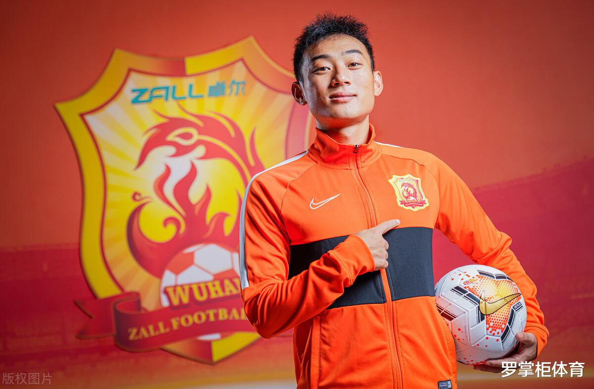 周通|真会玩！武汉卓尔开启一波“羞辱式”官宣 8天内完成7人续约