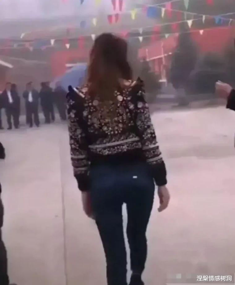 张柏芝|结婚一年多后，林志玲近况如何？腿型变成这样，疑跟日本老公有关