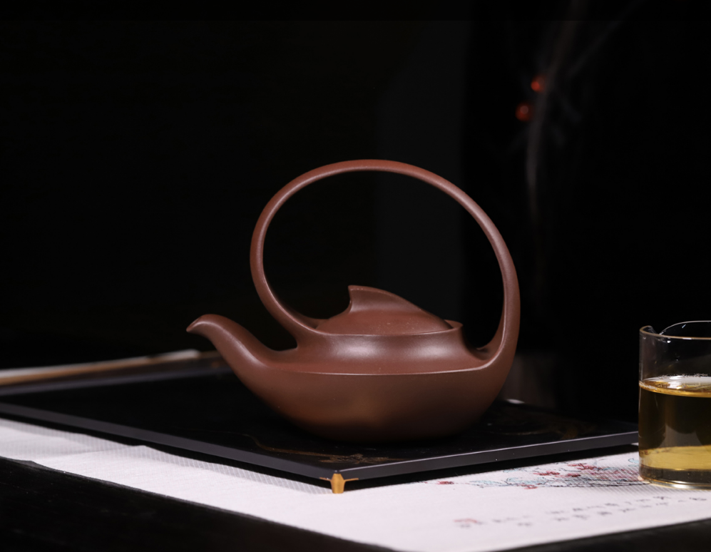 |紫先生：紫砂壶不管是否贵重，只要有这两个特征就一定是把好壶！