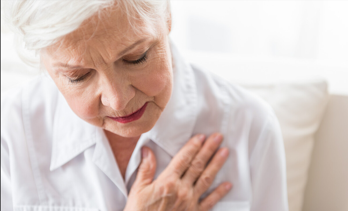 荔枝健康说|心梗梗死发作前，身体往往会有4种“信号”，及时发现，做好预防