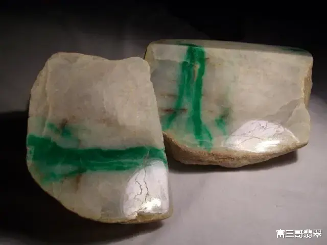 翡翠|为什么新人玩翡翠赌石总是亏？那是因为玩赌石的方法错了！