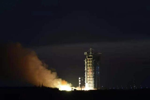好消息！长征火箭实现第400次发射，中国“载人登月梦”或实现？
