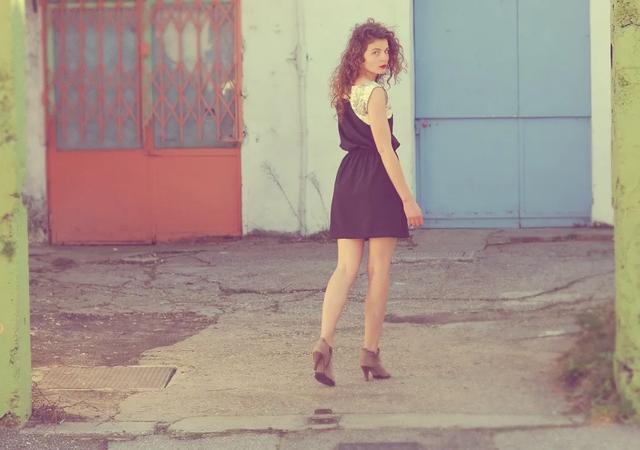 伍咏薇|嫁富豪14天丧夫，有过一夜情，当过小三：游走娱乐圈的她，真劲爆