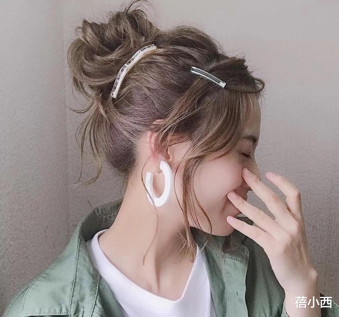 皮衣 秋日私藏发型，这几款你尝试过几种？简约风与夸张感一应俱全