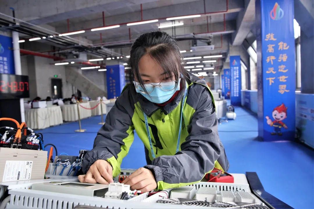 女性创业|2金2银1铜 川仪校在第七届中国·重庆职业技能大赛中成绩斐然