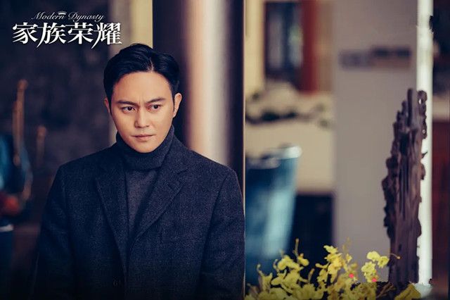 张智霖|《家族荣誉》上线不久，张智霖又有一部新片将上映，主演阵容豪华