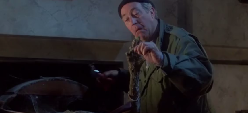 遥寄山海故 《活死人归来》：3个男孩墓室挑战试胆，途中发现铁罐，竟然看到了尸体