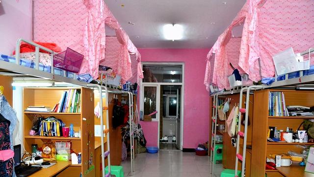 武汉一高校出现“变态”,多数女生内裤被偷,学校却不打算报警?