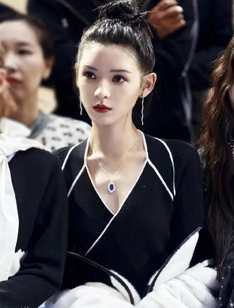 张予曦|张予曦颜值这么绝,活该能从网红成功转型到女明星!