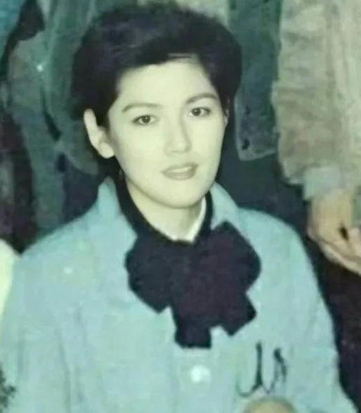 吴亦凡|吴妈妈为了救儿子,再度与吴亦凡亲爹走到一起?