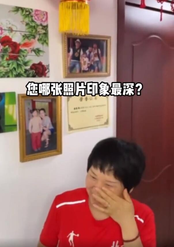 易烊千玺|张家齐5岁与郭晶晶合照，扎小辫好可爱，用12年追上了偶像郭晶晶