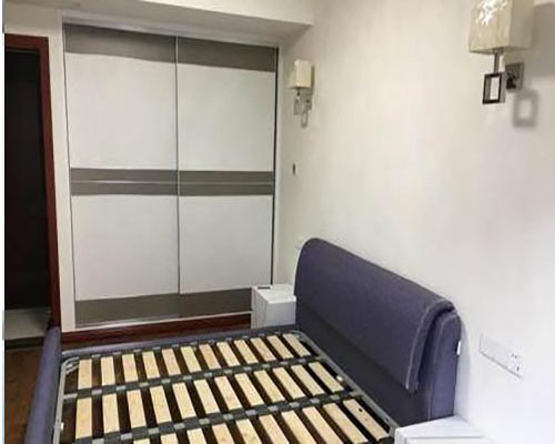 |买房子看中了一楼小花园，装修好了真不赖，亲友没有不夸赞的！