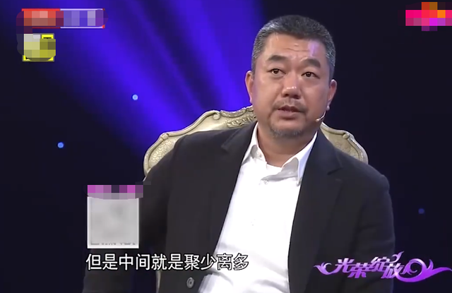 董勇|戏骨董勇现身简陋小饭馆，大方露脸无人识，46岁时二婚生女太幸福