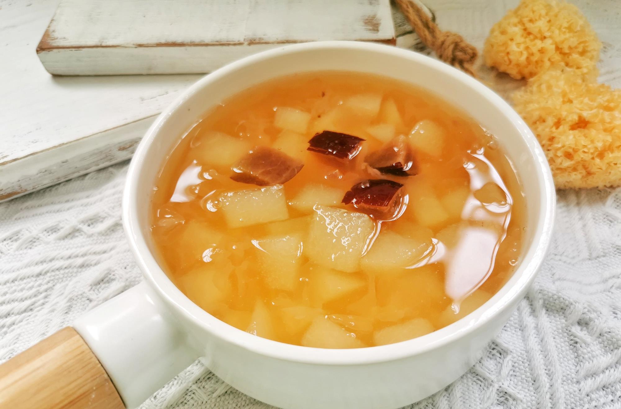 银耳|立秋后，喝豆浆牛奶不如喝它，清热去火降秋燥，一天一碗超滋润