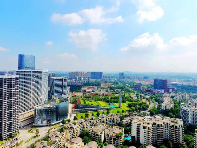 星语星愿吖 广东四小虎的发展变得萧条了?网友:一个区能顶一个内地地级市!v