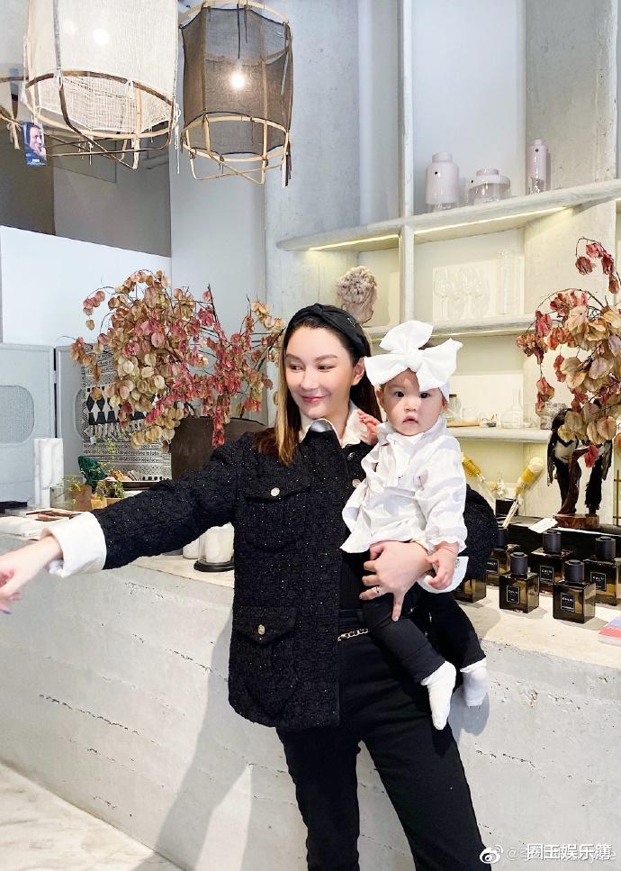 薛之谦|当年毁了薛之谦的李雨桐如今怎样了?女儿出生被打脸,性情大变