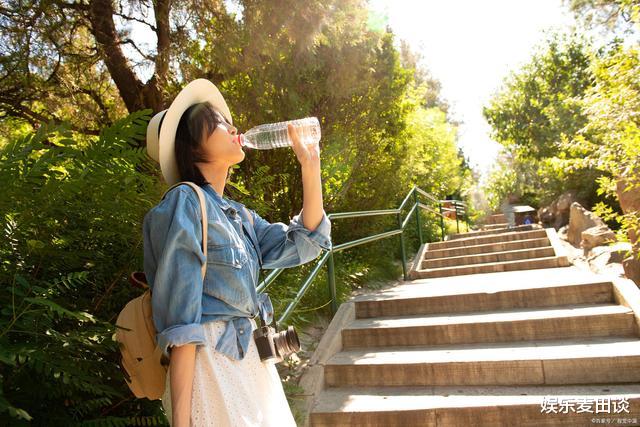 健身|嫩妈喜爱健身、和女儿像“姐妹”，和儿子被认成是“女友”