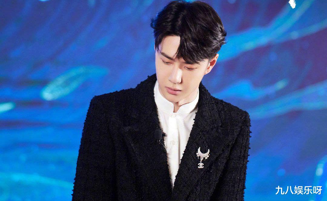 王一博|《风起洛阳》倒计时，王一博晒百天萌照，宠粉技能加一