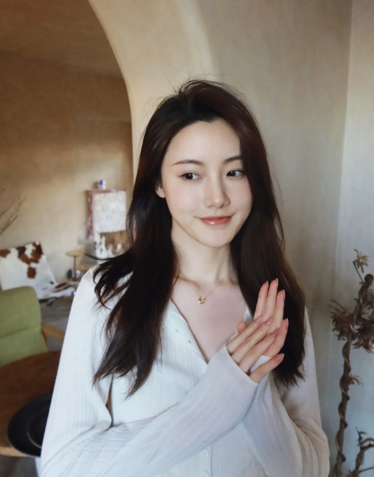 美术馆|演员张乔耳今日美术馆打卡 随时拍太美了~