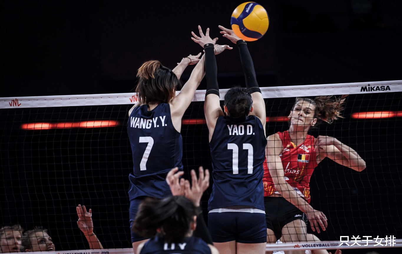 杨涵玉|女排替补打球没拼劲儿？王媛媛杨涵玉神情差异大，知道背后原因是你你也不拼