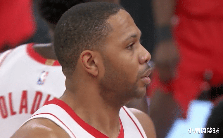 奧拉迪波|奧拉迪波爆發！三巨頭狂轟21+3，火箭五小全力爭勝，賽拉斯很著急