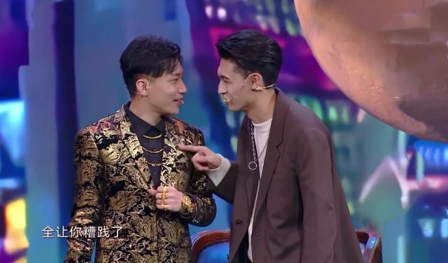 德云社|《喜剧人7》秦霄贤夺冠，德云社为啥无一人发文祝贺？原因很扎心