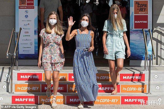 仟与仟寻|莱后和女儿同框像姐妹,西班牙王室暑假出游演绎何为地中海度假风