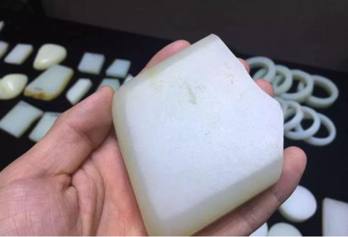 |这6种山料绝了，哪种都不比籽料差！