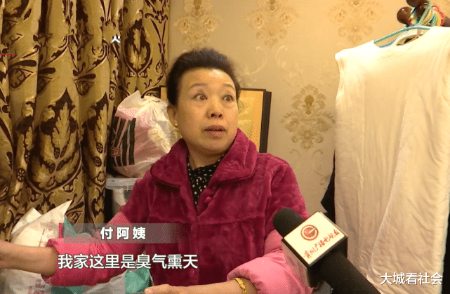 贵州:装空调被3楼阻拦,到店门口坐着不走,老板:别人都这么装