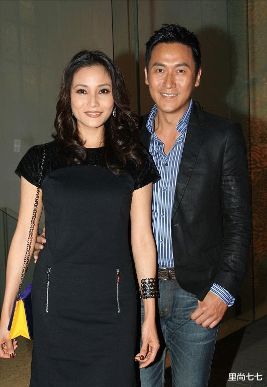 马德钟|马德钟罕见携妻亮相,长期吃素眼窝深陷似整容,妻子暴瘦变眯眯眼