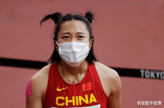 衣在配不在贵|短跑女神葛曼棋，场上发型引关注，场下却是时髦精，教你实力显瘦
