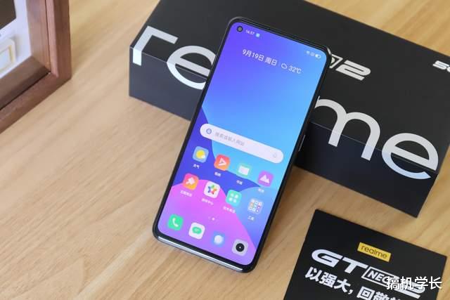 iphone12|2022年初性价比最高的三款手机,只买对的不买贵的,你知道吗?