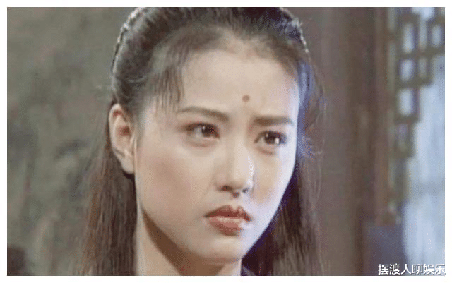 周海媚|她曾是最美周芷若，不久前高调现身，54岁周海媚依旧美丽动人