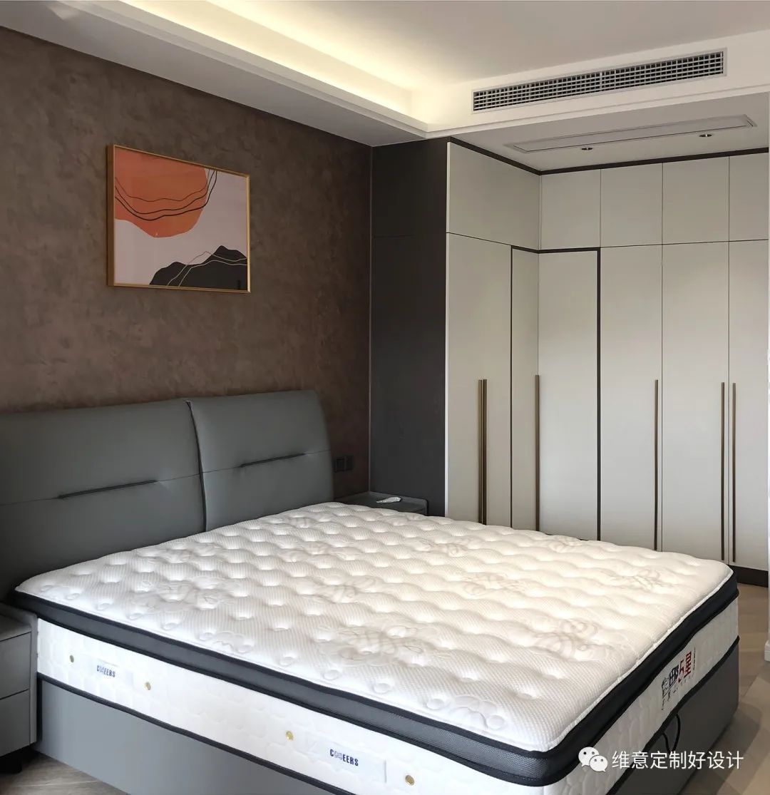 客厅坚决不打柜子,全屋无主灯,这套房子不只变大10㎡