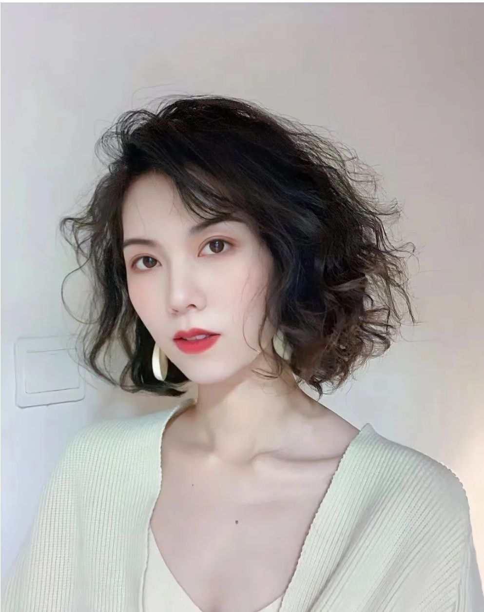 发型 别再剪过时的发型了，这才是当下流行的发型，长短都能美出新花样