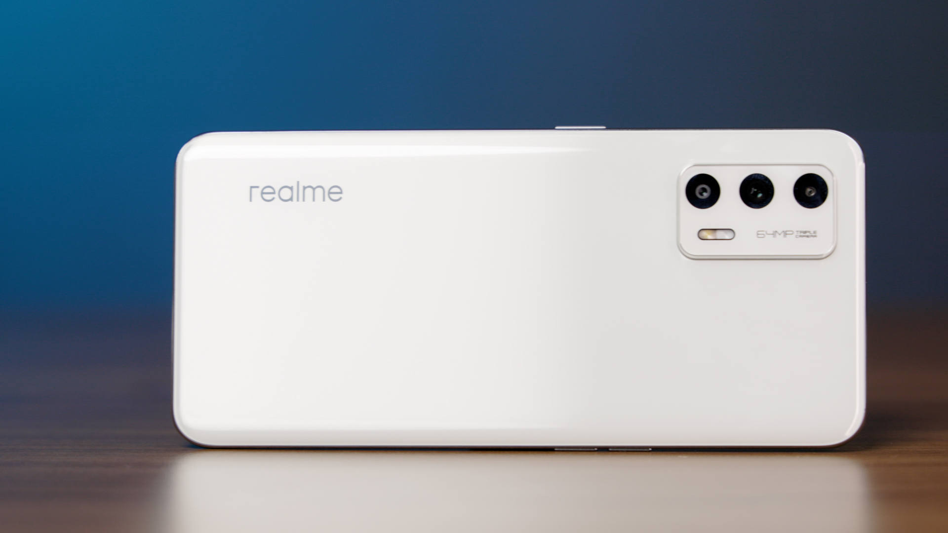 realme Q3s、GT Neo2T深度体验:标配快充大电池,千元均衡小钢炮