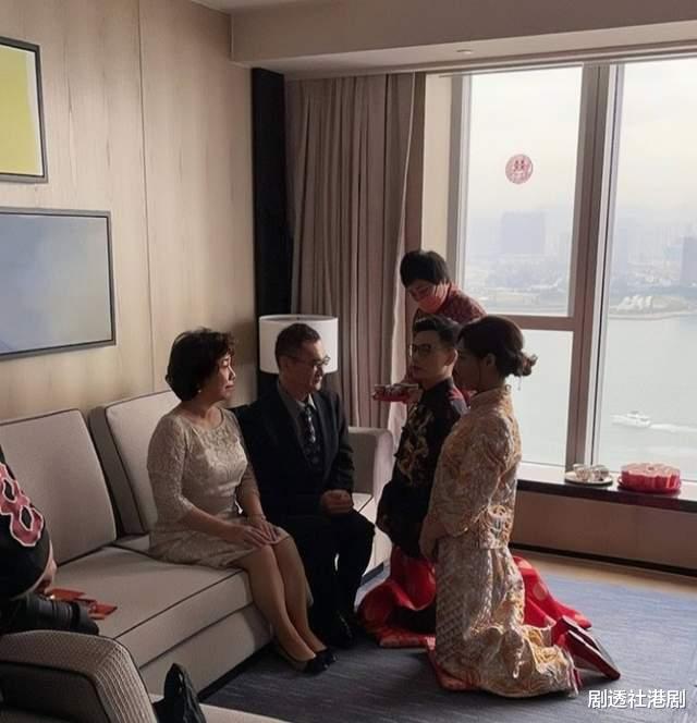 恭喜！28歲香港著名女星今日大婚，伴娘團顏值高每位都是大美女-圖4